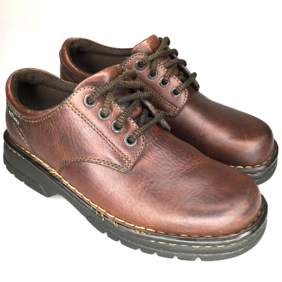 eastland lace up boots
